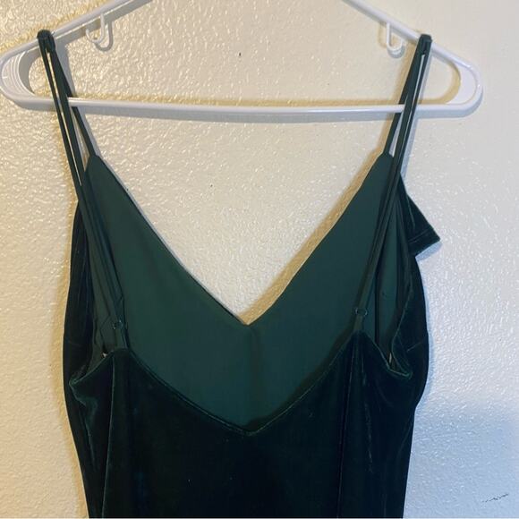 Lovers + Friends Ella Green Velvet Ruffle Mini Dress Size Medium - Picture 11 of 13